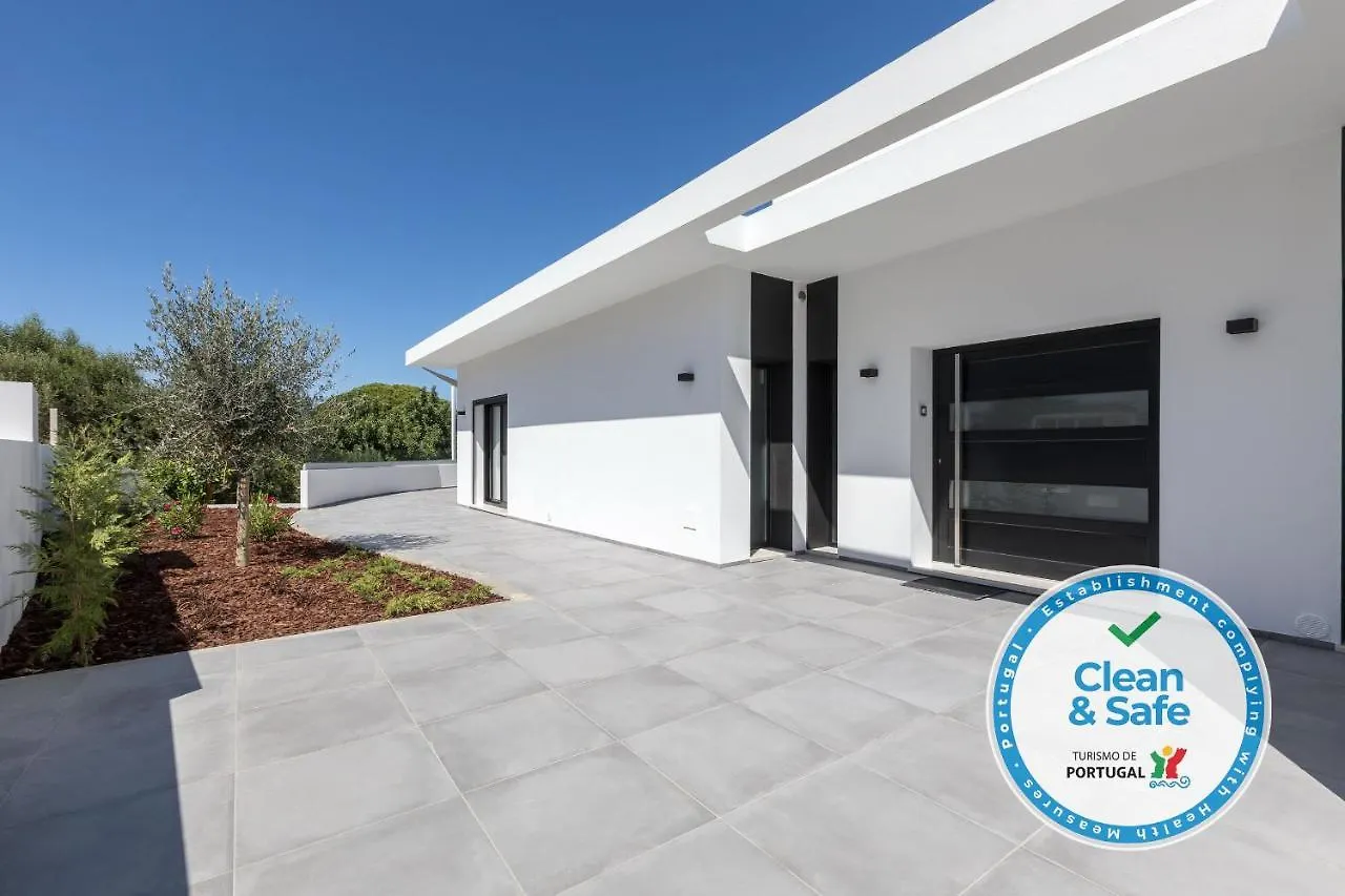 Luxury 47 Villa Albufeira 0*,  Portugal