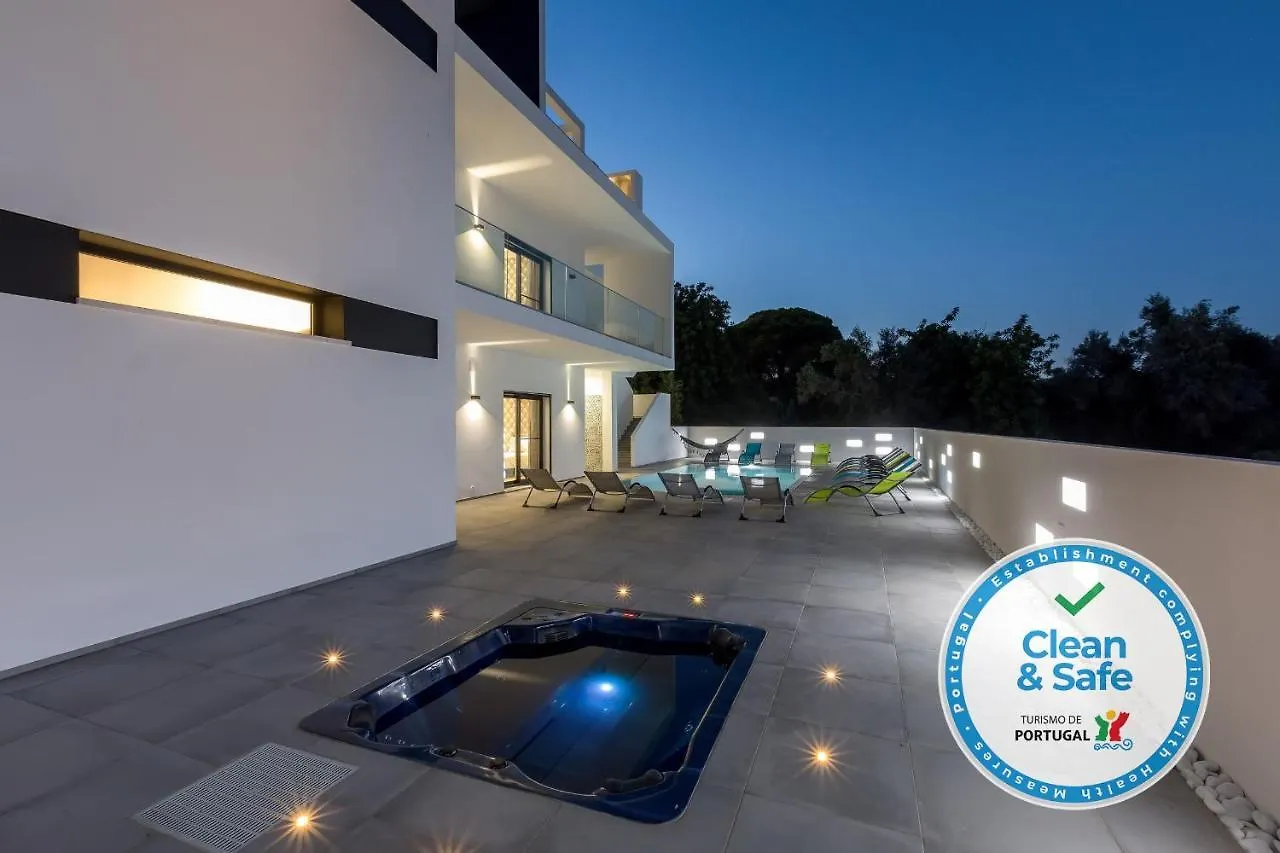 Luxury 47 Villa Albufeira 0*,  Portugal
